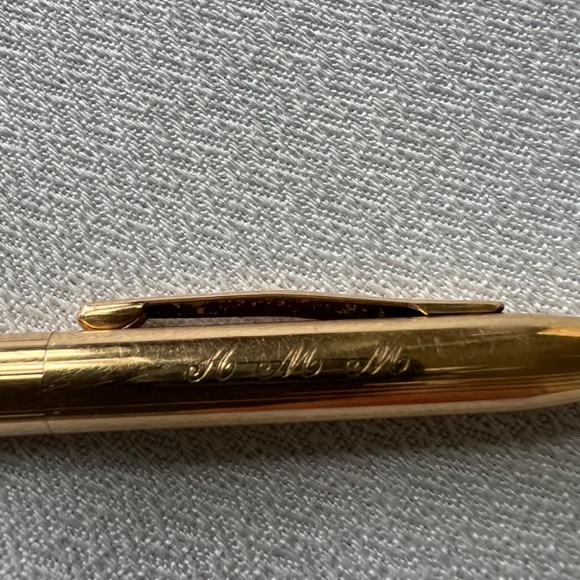 Classic Century Gold Filled Cross Pen & Sleeve - Picture 6 of 6